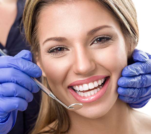 Hialeah Teeth Whitening at Dentist